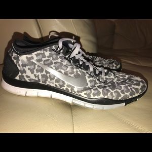 Nike Free 5.0 Sneakers